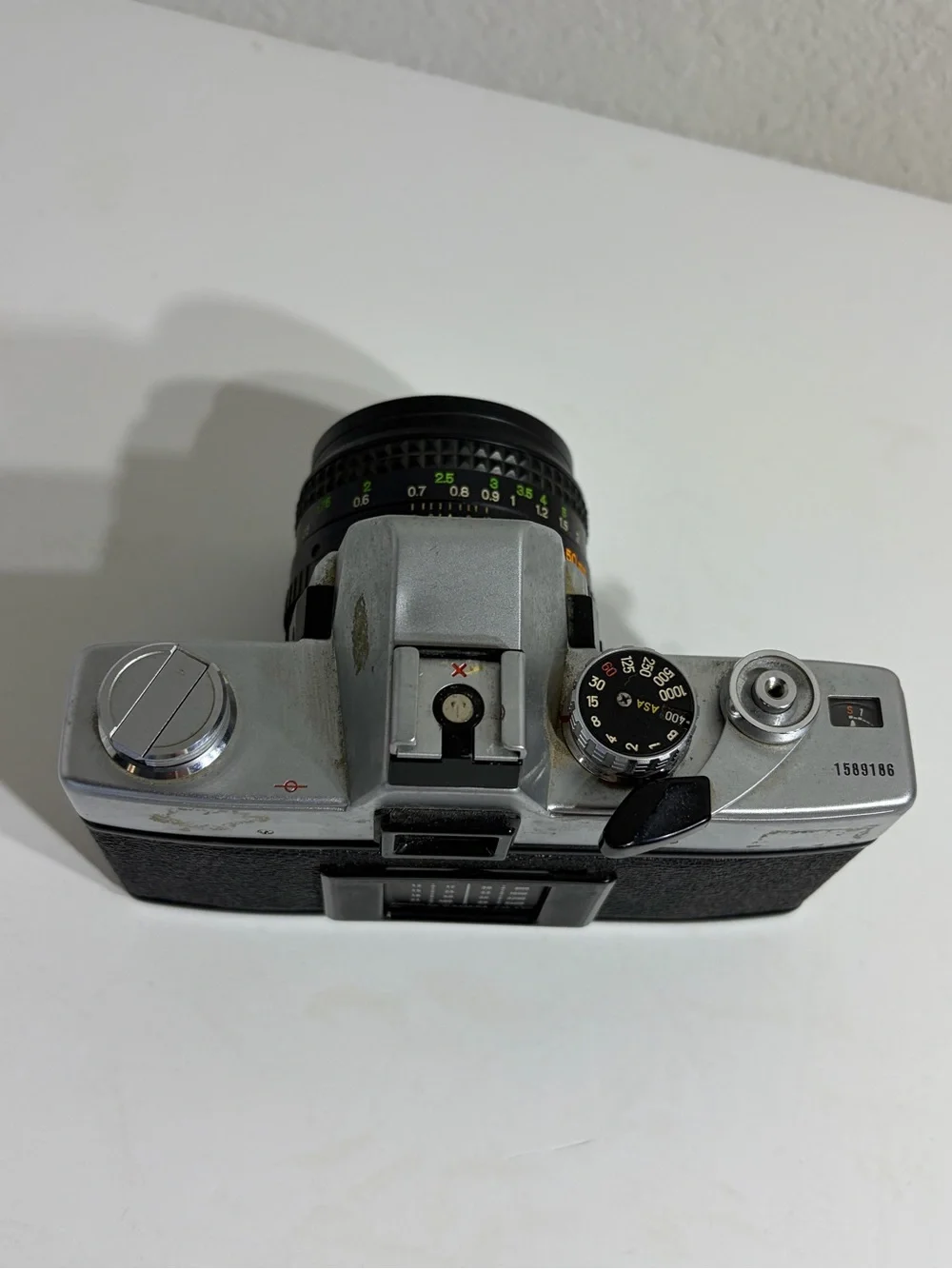 Vintage Minolta SR-T 201 35mm Film Camera with MD Rokkor-X 50mm Lens